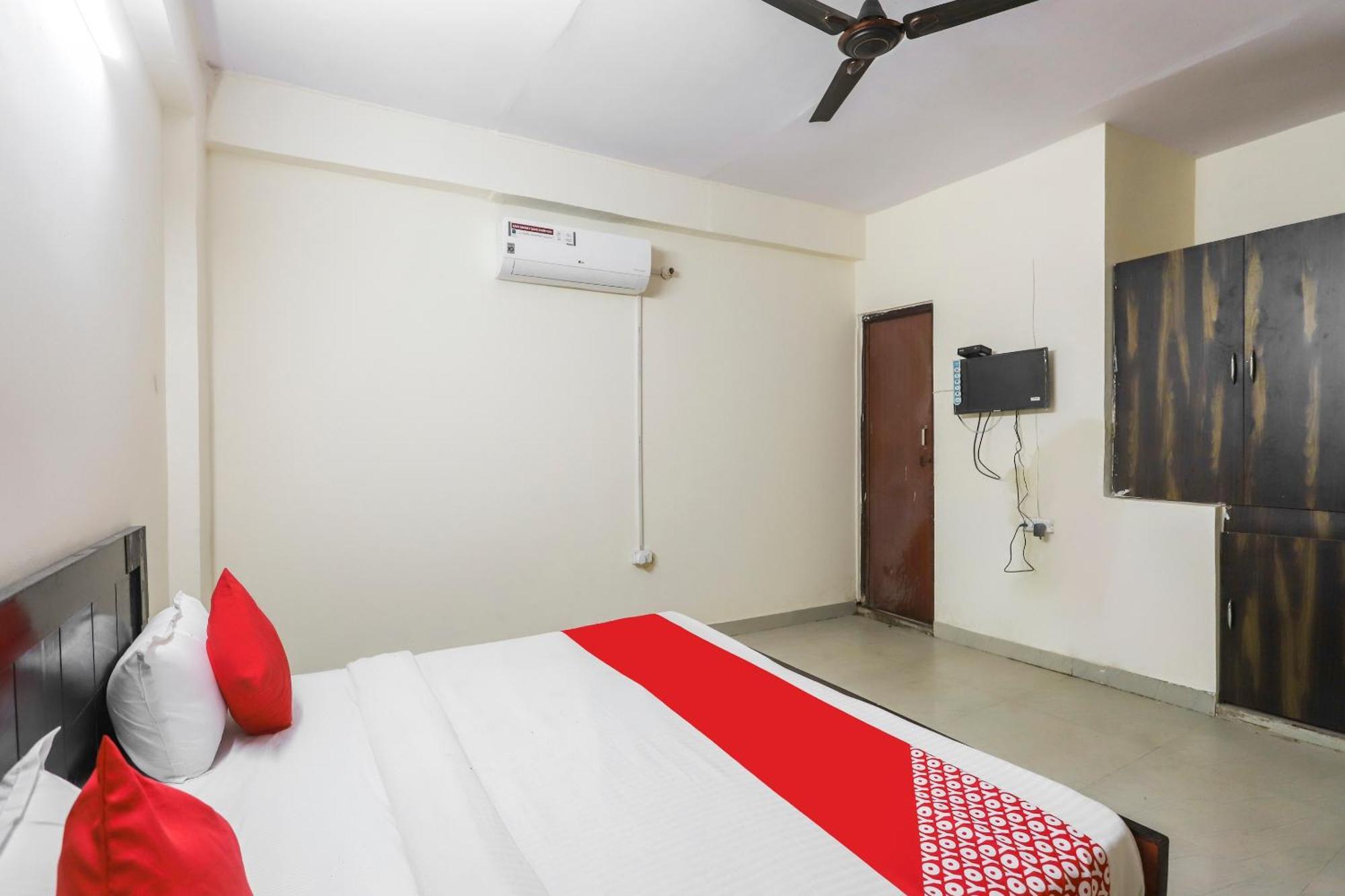 Hotel O Royal Residenc Indirapuram Kültér fotó