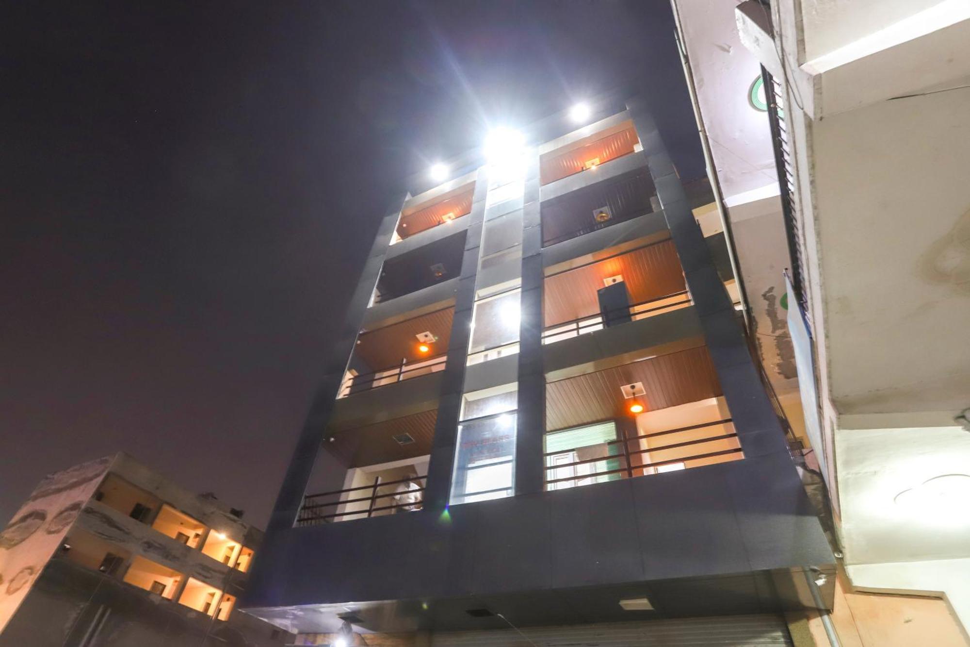 Hotel O Royal Residenc Indirapuram Kültér fotó